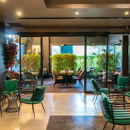 Hotel On7