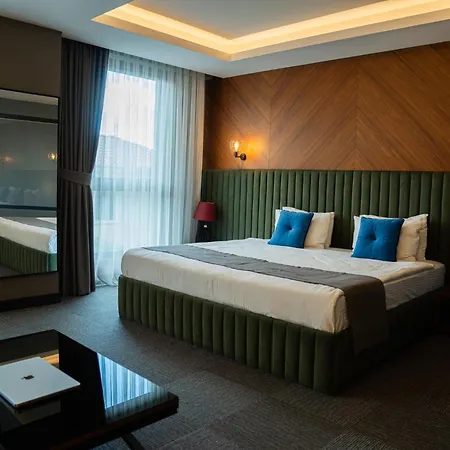 Hotel On7