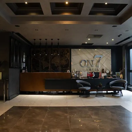 On7 ホテル 4*