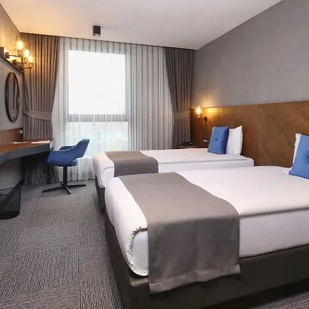 Hotel On7